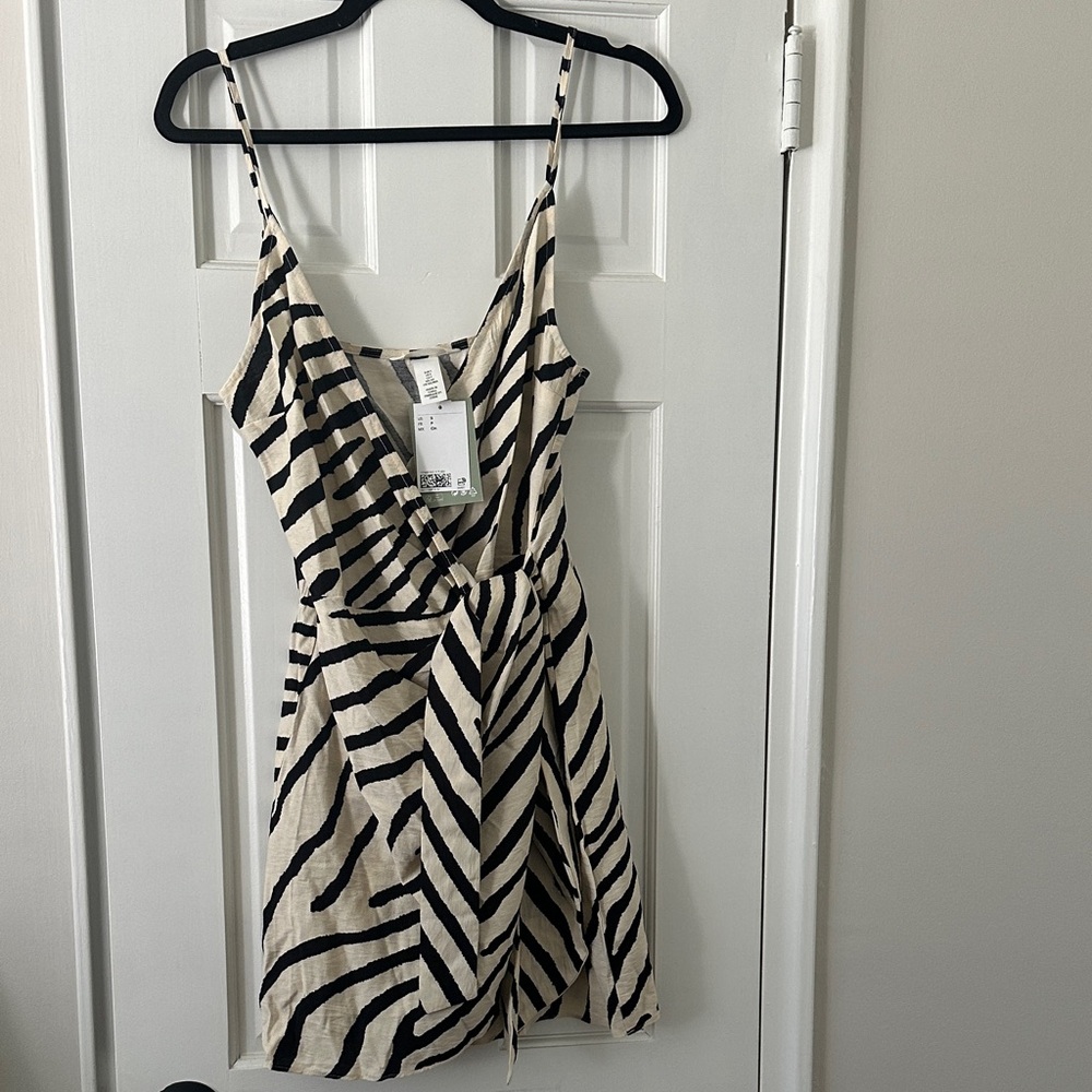 NWT H&M Zebra Print Wrap Dress